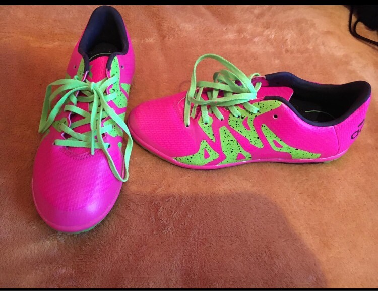astro turf trainers size 2.5